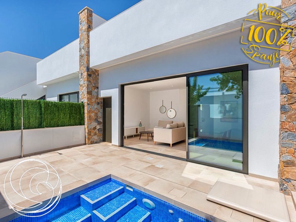 Villa in Pilar de la Horadada, Costa Blanca, Spanje