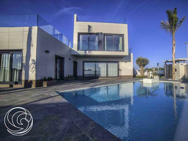 Villa in Campoamor, Costa Blanca, Spanje
