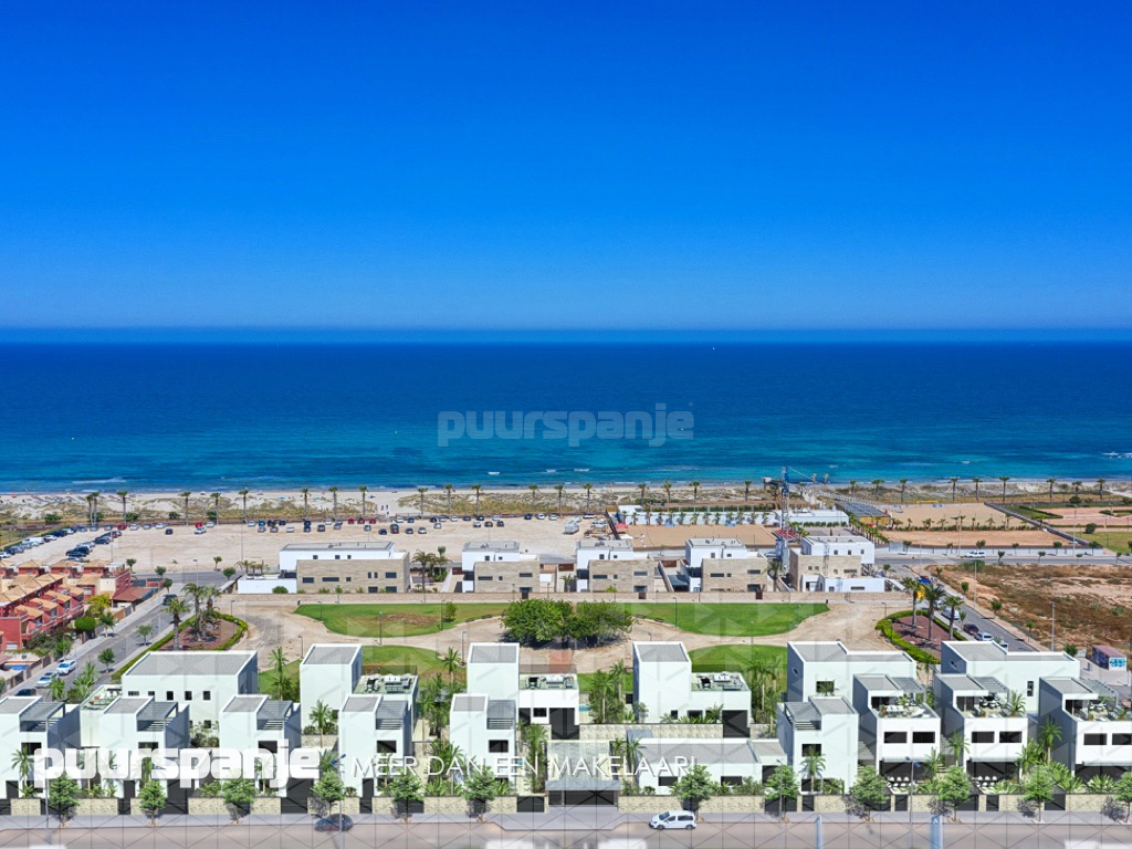 Villa in Torre de la Horadada, Costa Blanca, Spanje
