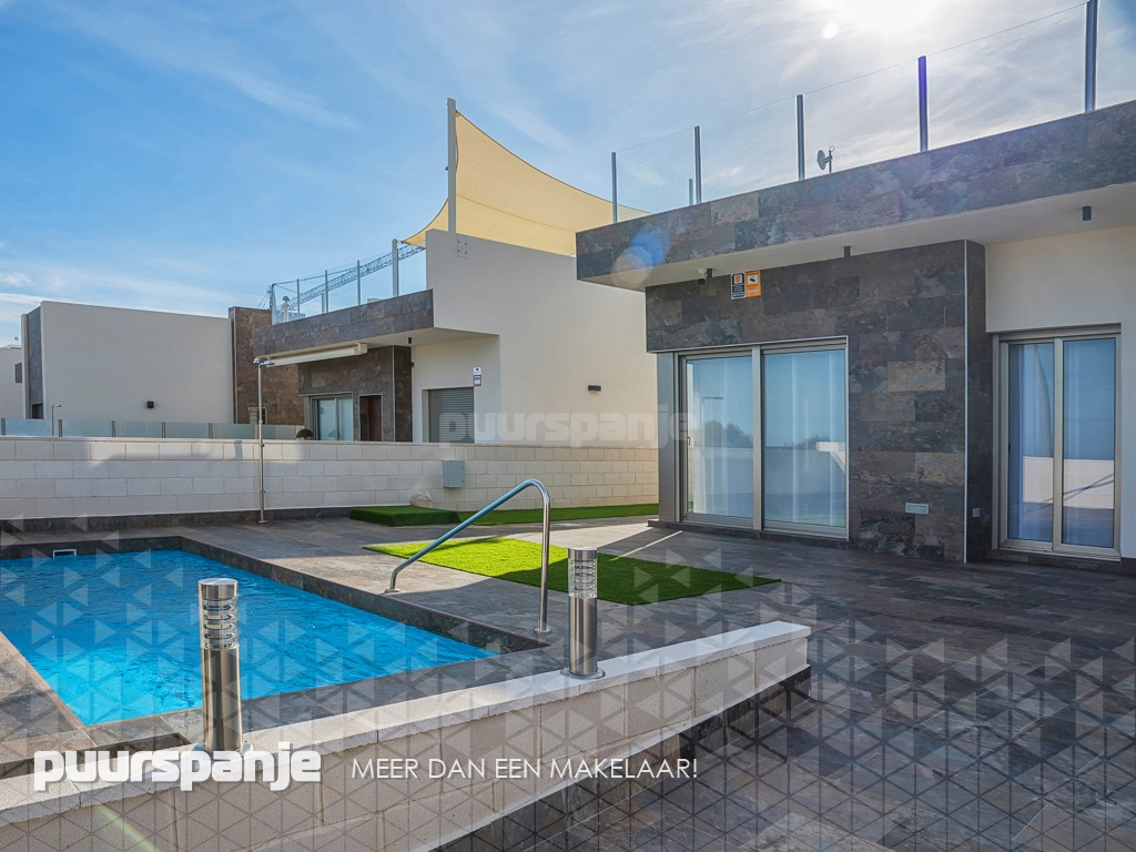 Villa in Villamartin, Costa Blanca, Spanje
